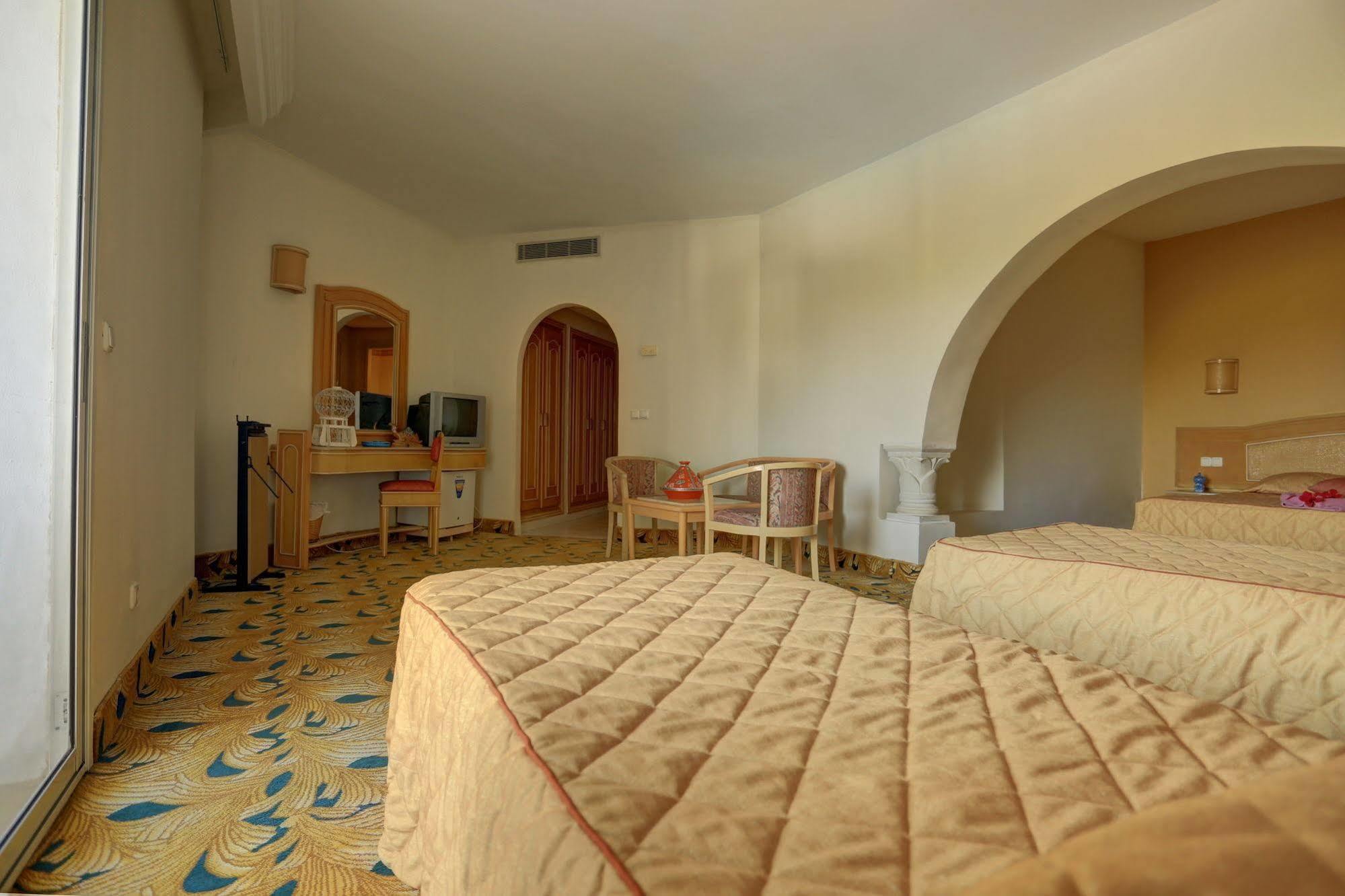 Garden Hotel