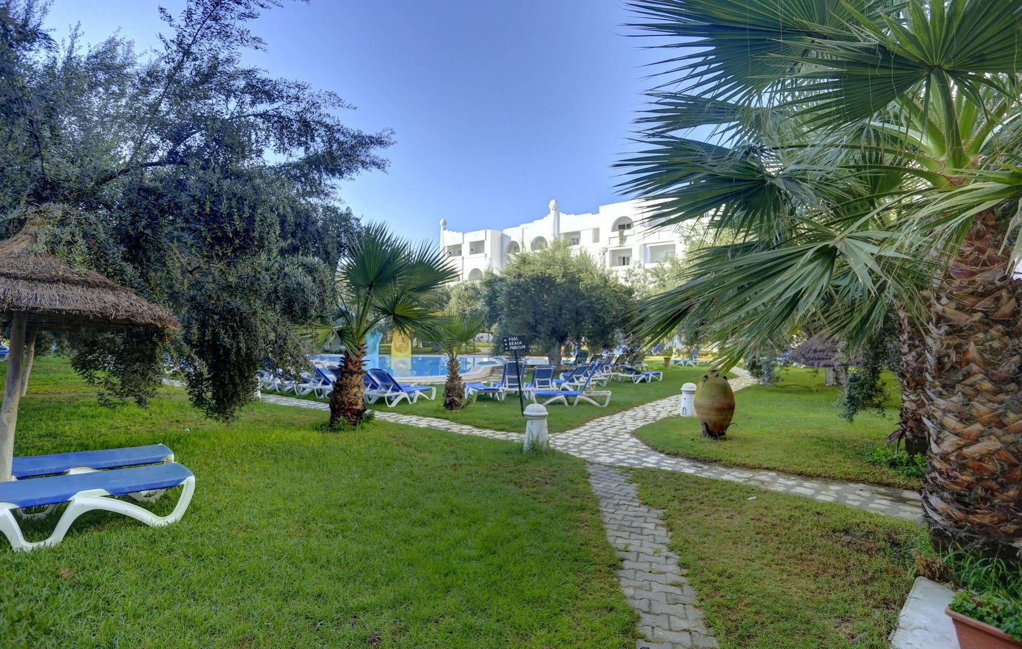 Garden 4*